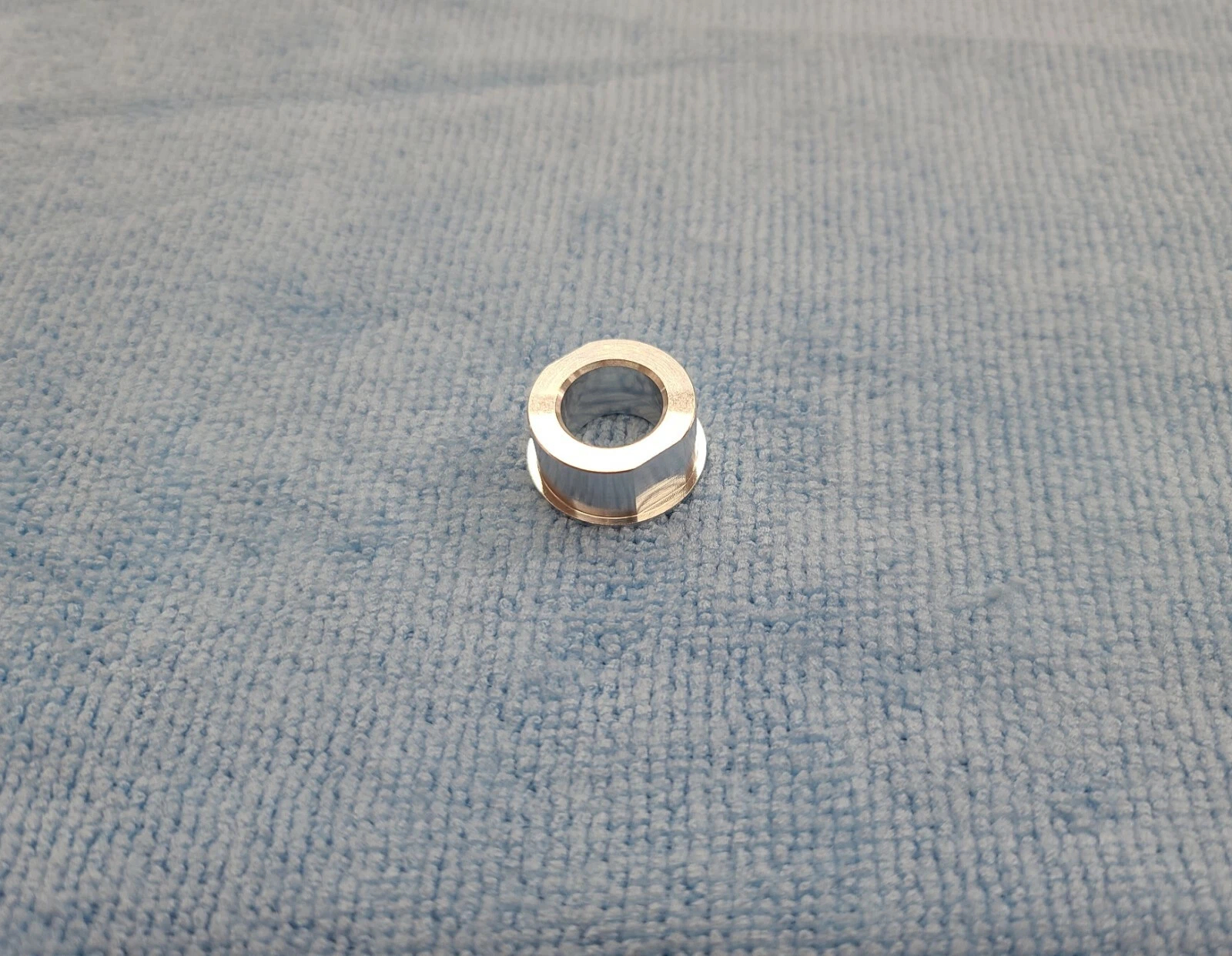 BDT MOTOR HONDA TRX 250R ATC250R TRX250R CALIPER REAR BRAKE STAY BUSHING BDT NEW - Image 3