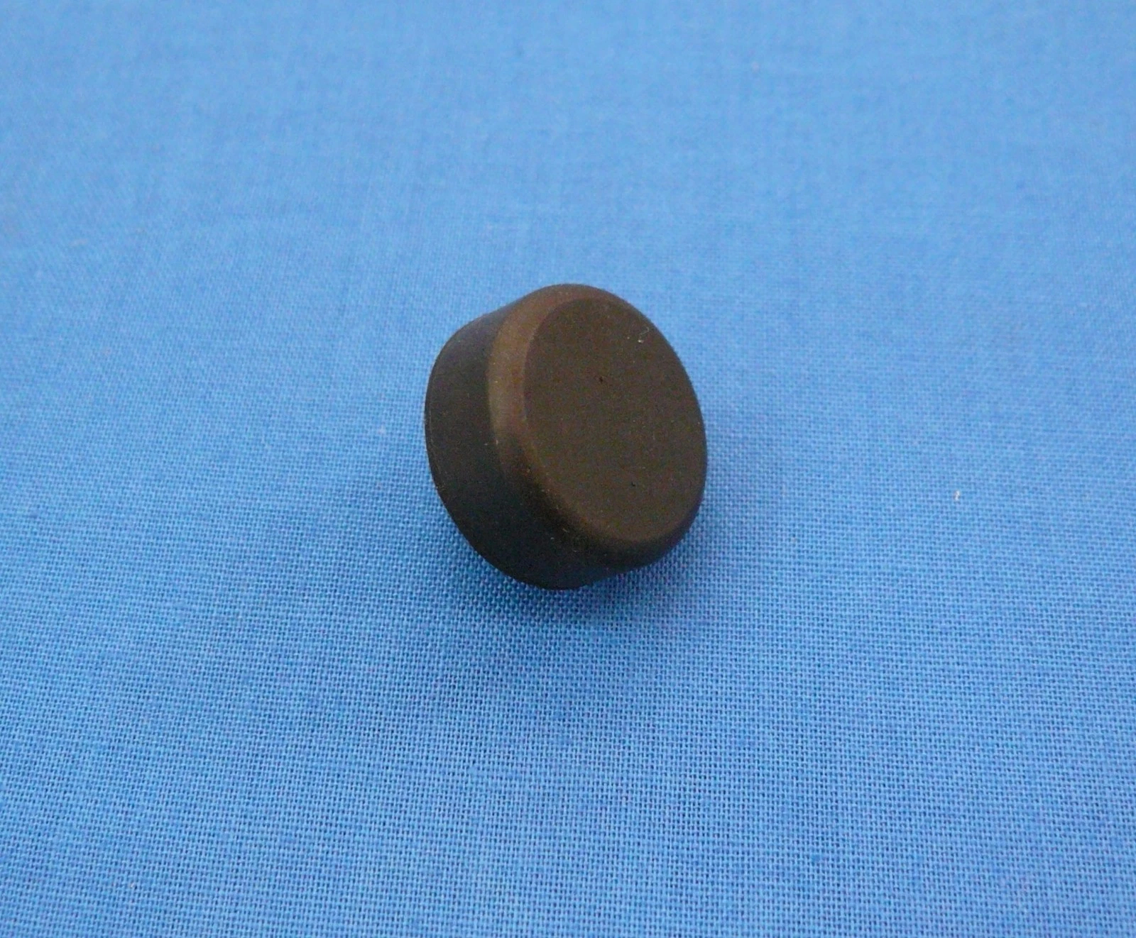 HONDA TRX 250R 300EX OEM SEAT PAN STOPPER RUBBER GROMMET NEW TRX250R TRX300EX - Image 4